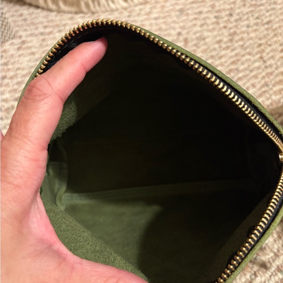 Portland Leather Goods Large Pine Eclipse Crossbody Bag - Picture 8 of 11